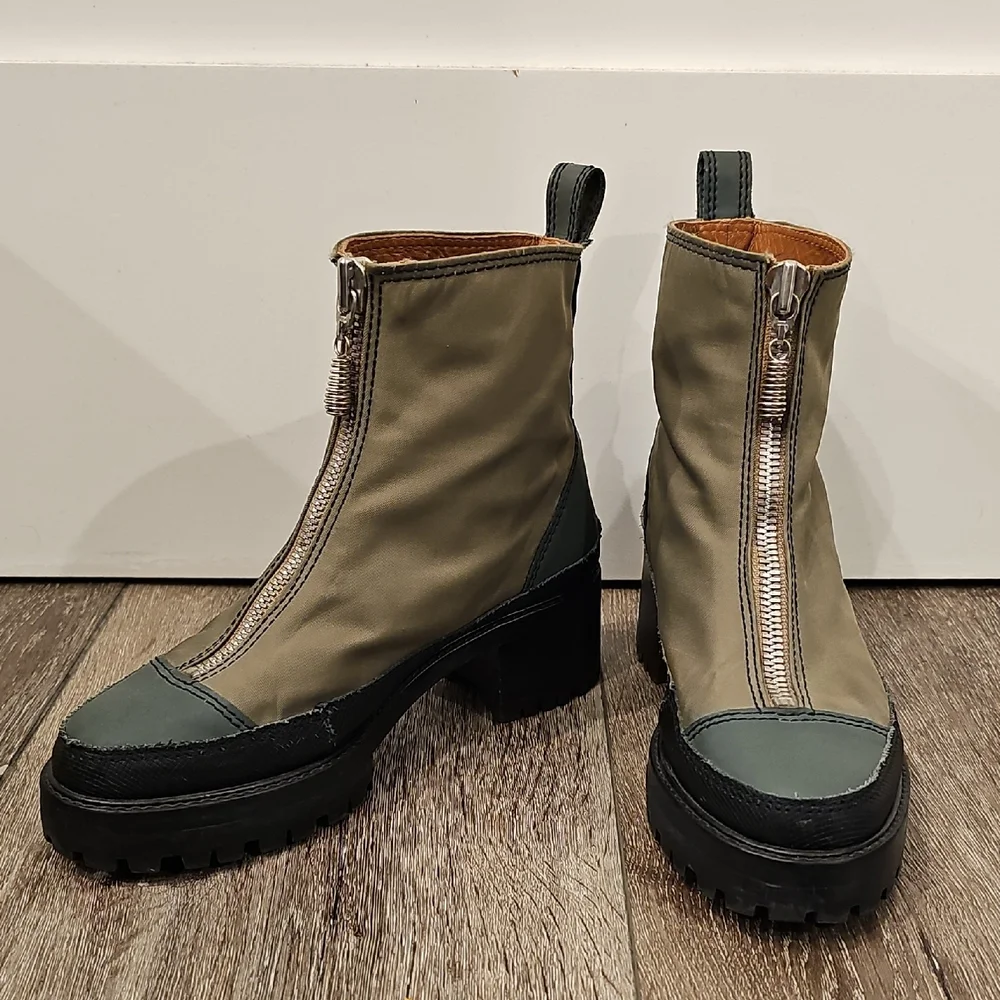 NICOLE SALDANA Women's Zipper Chris Boots